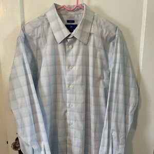 Men’s light blue dress shirt